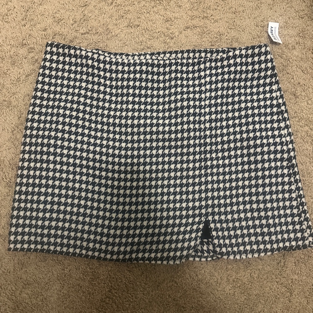 Navy and White Houndstooth Skirt